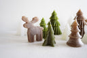 Groene kaars in de vorm van een kerstboom