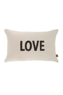 Zusss kussen love in zandkleur met antracietgrijze tekst in 50x30 cm