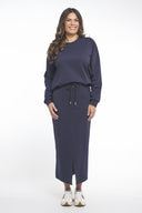 Zoso rok in donkerblauw met elastische tailleband en steekzakken