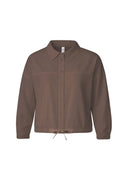 Zoso blouse in de kleur mokka met kraag en knoopsluiting