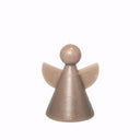 Engelvormige kaars in taupe met een hoogte van 10 centimeter.