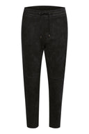 Zwarte Kaffe broek in suède-look met regular fit en enkellange pijpen.