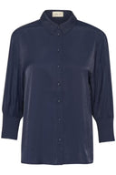 Cream blouse nola in donkerblauw met driekwart mouwen en gesmokte boorden