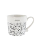 Witte aardewerken Bastion Collections mok met zwarte bonjour-tekst.