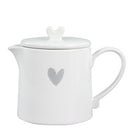 Bastion Collections theepot 1,2 liter in wit en grijs aardewerk met hartjesdetail