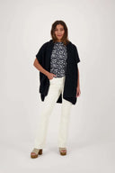 Donkerblauw mouwloos vest van het merk Zusss