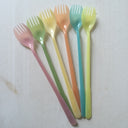 Set van zes extra lange tupperware vorkjes in diverse pasteltinten