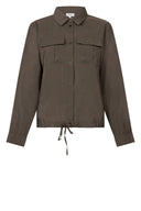 Zoso blouse in de kleur army met klassieke kraag en knoopsluiting.