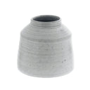 Grijze keramieken Storefactory vaas met een diameter van 15 cm en een hoogte van 16 cm.