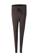 G-maxx travel broek in de kleur donkerbruin