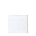 Witte Bastion Collections handdoek met hartjespatroon en zandkleurige rand