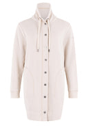 Anna Blue vest in de kleur white sand met opstaande kraag en drukknoopsluiting
