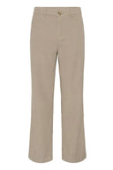 Cream broek rib kanna in de kleur zand van corduroy met een rechte pasvorm