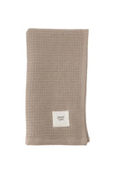 Zusss gastendoek wavel puur geluk in de kleur zand met opgenaaid label