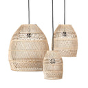 De hanglamp Moon van Original Home in naturel kleur, gemaakt van gevlochten rotan.