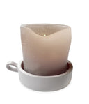 Ronde lichtgrijze keramieken kandelaar van Delight Department met een diameter van 16 cm.