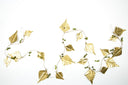 MrsBloom guirlande in antiek goud met groene kraaltjes en metalen blaadjes