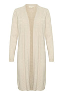 Cream vest in oatmeal kleur, fijn gebreid model