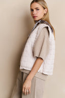 Beige YAYA bodywarmer met ritssluiting, geribde kraag en steekzakken