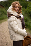 Zusss winterjas in de kleur Grey Oyster met teddy details