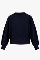 Zusss trui in het donkerblauw met een klein wit hartje op de rechtermouw