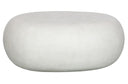 De witte vtwonen bijzettafel Pebble met een betonlook oppervlak