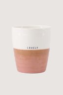 Zusss koffiemok lovely in de kleur donkerroze
