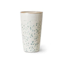 HKliving latte mok in groen en creme tinten met een retro jaren 70 design.