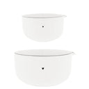 Bastion Collections schalenset van aardewerk in wit met een zwarte lijn en zwart hartje