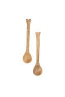 Twee houten lepels van het merk Zusss met een hartje op het handvat