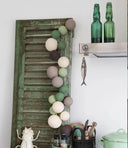 Cotton Ball Lights premium lichtslinger in de kleurvariant urban green