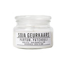 Witte glazen geurkaars met deksel van het merk Mijn Stijl in de geur patchouli
