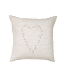 Bastion Collections kussenhoes hart in de kleur zand met geborduurde hart print