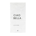 Papieren servetten van Bastion Collections met de tekst Ciao Bella in titaangrijs op een witte achtergrond