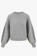 Grijze trui van Zusss met een klein wit hartje op de mouw