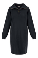 Zusss sweaterjurk in het zwart, getoond in een platte opname.