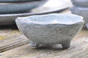 Broste Copenhagen schaal op voet s in de kleur grijs-blauw uit de Nordic Sea collectie