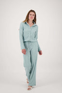 Zusss blouse in de kleur grijsblauw met een crinkle structuur en lange mouwen.